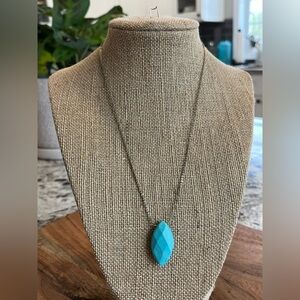 Vintage Faceted Natural Stone Turquoise Colored (howlite?) Gold Tone Necklace